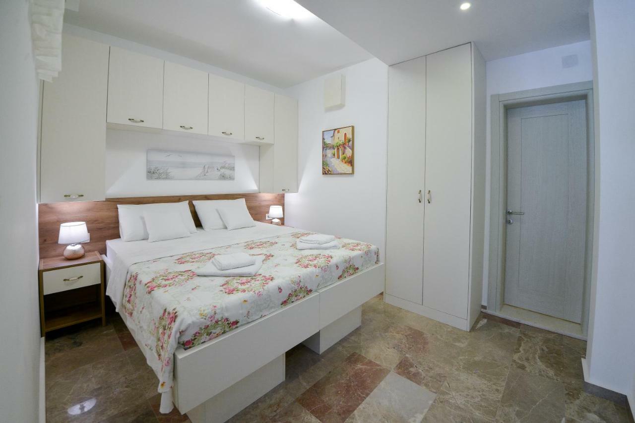 Brand New Apartments Светі-Стефан Екстер'єр фото
