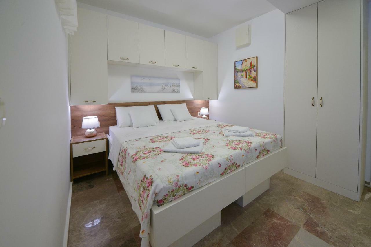 Brand New Apartments Светі-Стефан Екстер'єр фото