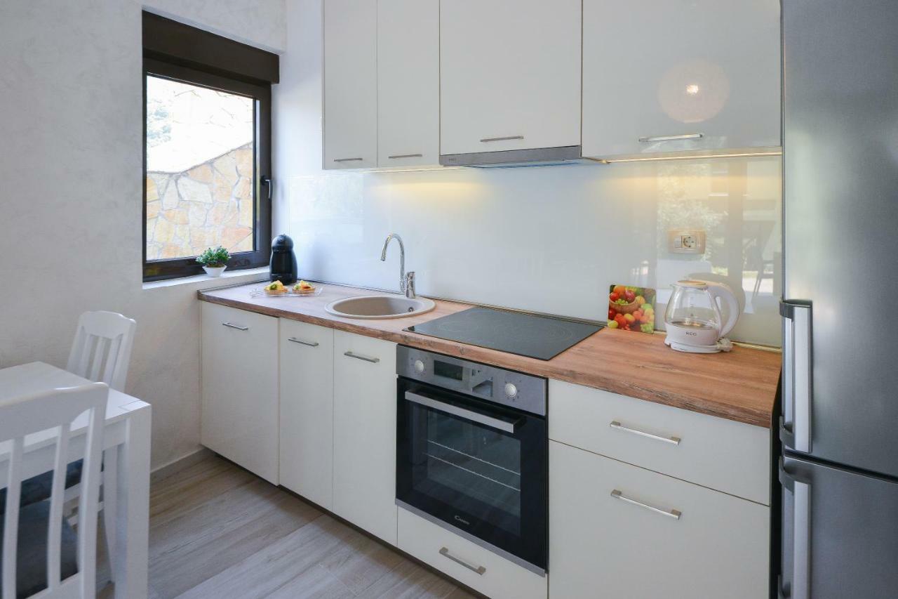 Brand New Apartments Светі-Стефан Екстер'єр фото